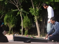 برگزاری زیارت عاشورا در کنار قبور شهدای گمنام دانشکده 5