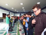 قرائت زیارت عاشورا در نمازخانه دانشکده در ایام محرم شهید دشت کربلا همراه با پذیرایی   2