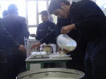 قرائت زیارت عاشورا در نمازخانه دانشکده در ایام محرم شهید دشت کربلا همراه با پذیرایی   10