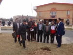 درختکاری در محوطه دانشکده به مناسب روز درختکاری 8