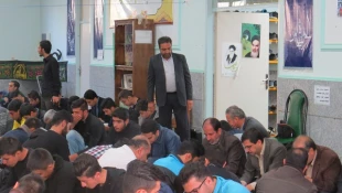 برگزاری مراسم قرائت زیارت عاشورای حسینی در نمازخانه دانشگاه با حضور پر شور دانشجویان، اساتید و همکاران  9