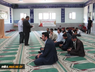 اهداء لوح تقدیرهای مسابقات ورزشهای همگانی دانشجویان امیرکبیر 3