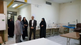 بازدید رئیس واعضای محترم کمیسیون امورآموزش مجلس شورای اسلامی و روسای محترم دانشگاه ها وادارات 3