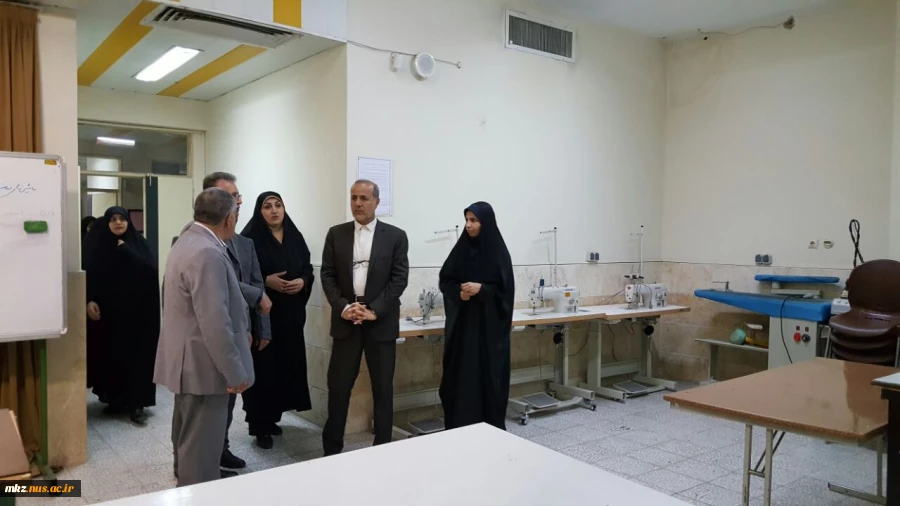 بازدید رئیس واعضای محترم کمیسیون امورآموزش مجلس شورای اسلامی و روسای محترم دانشگاه ها وادارات 3