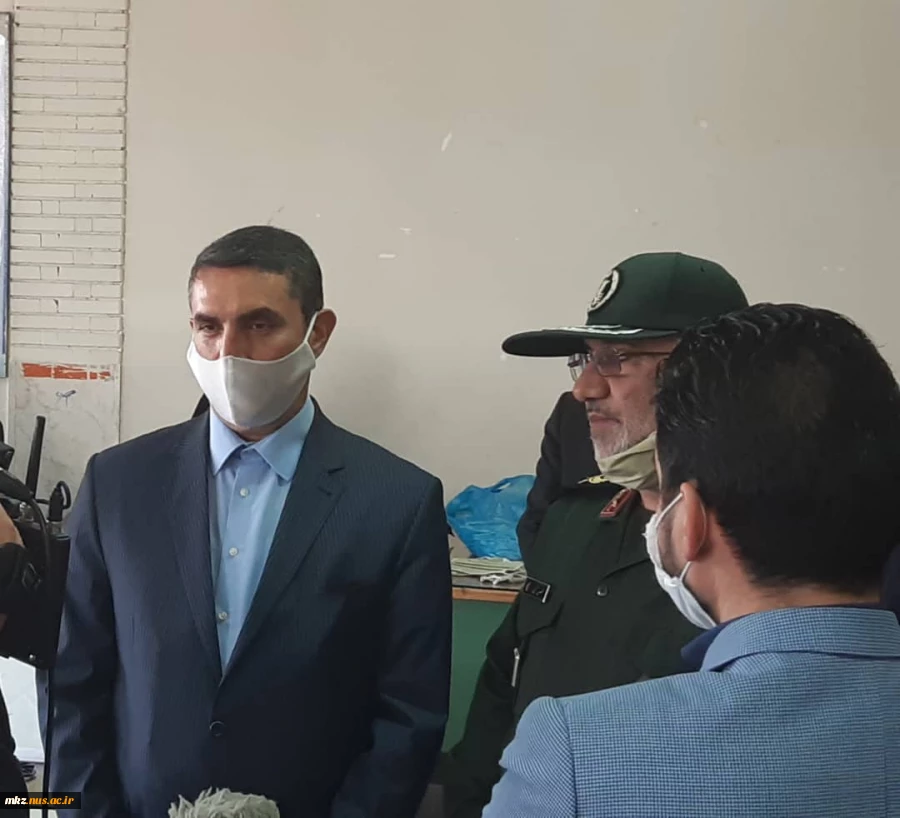 بازدید جناب آقای مهندس سیدعلی آقازاده  استاندار مرکزی از کارگاه تولید ماسک دانشگاه فنی و حرفه ای استان مرکزی واحد دختران اراک (اطهر) 2