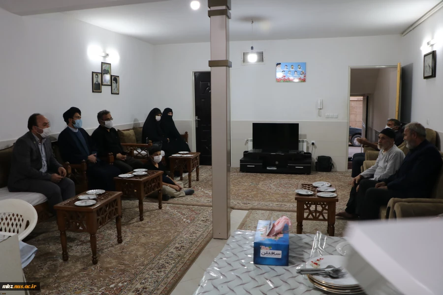 گزار ش دیدار مسئولین دانشگاه فنی و حرفه ای استان مرکزی با خانواده شهدا 2