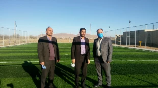 بازدید مدیر کل طرحهای عمرانی دانشگاه فنی و حرفه ای از زمین چمن مصنوعی آموزشکده خمین  2