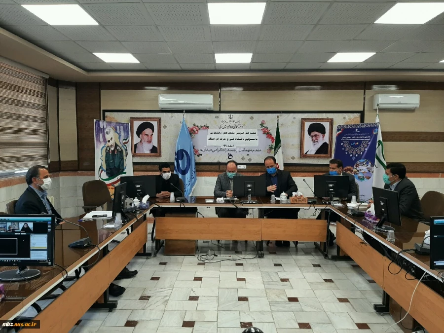 وبینار هم اندیشی تشکل های دانشجویی با مسئولین دانشگاه فنی و حرفه ای استان مرکزی  3