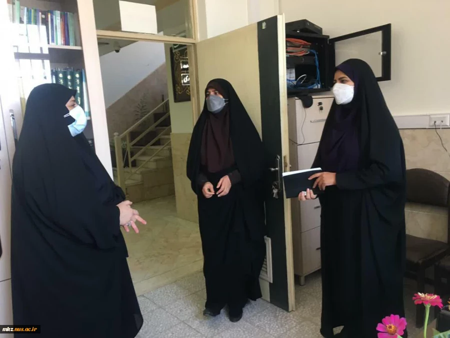مراسم تجلیل از مقام کارمند با حضور ریاست و همکاران آموزشکده فنی و حرفه ای دختران اراک 7