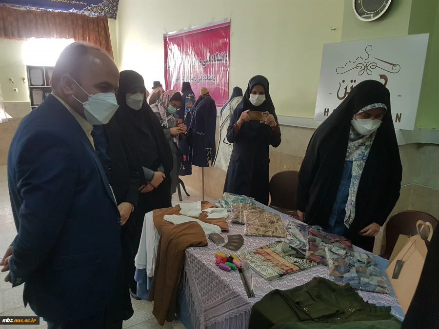 برگزاری نمایشگاه آثار دانشجویان صاحب کسب و کار دانشگاه فنی و حرفه ای استان مرکزی واحد دختران اراک (اطهر)  2
