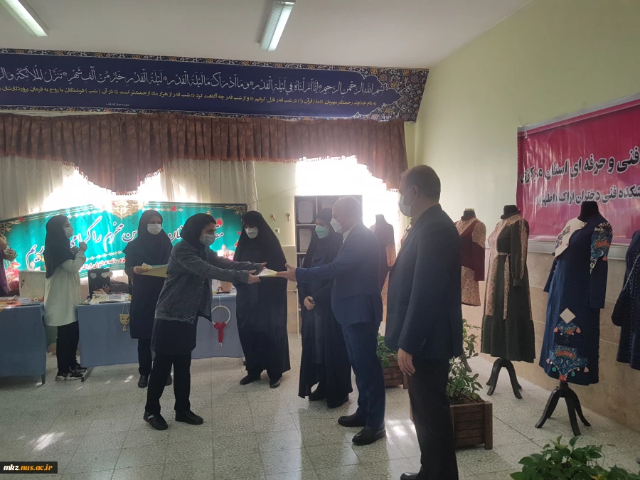 برگزاری نمایشگاه آثار دانشجویان صاحب کسب و کار دانشگاه فنی و حرفه ای استان مرکزی واحد دختران اراک (اطهر)  2