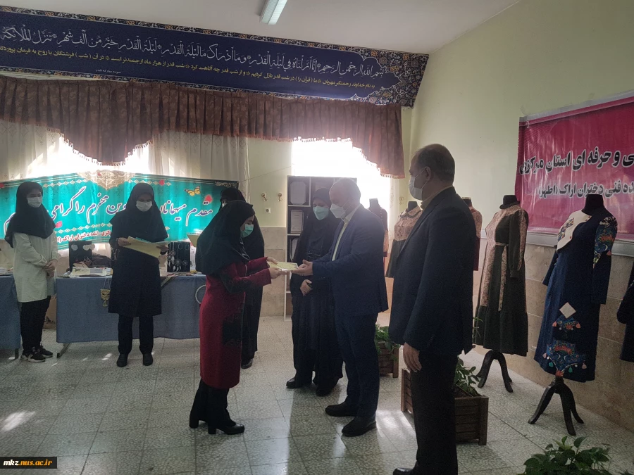برگزاری نمایشگاه آثار دانشجویان صاحب کسب و کار دانشگاه فنی و حرفه ای استان مرکزی واحد دختران اراک (اطهر)  2