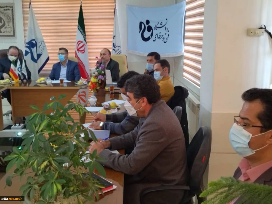 نشست هم اندیشی با صنایع و دانشگاهیان شهرستان خمین  5