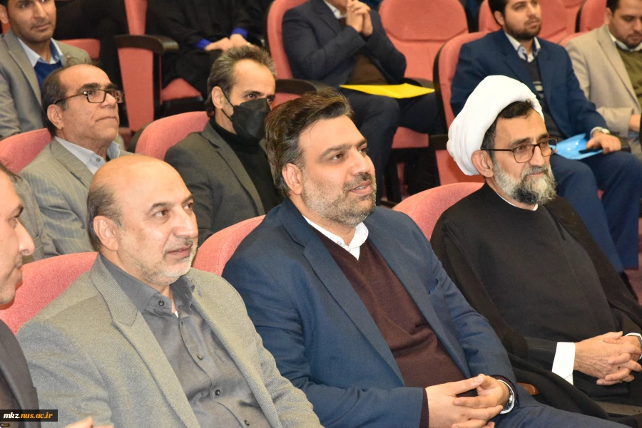 معاون وزیر و رئیس سازمان تحقیقات، آموزش و ترویج کشاورزی در همایش روز ملی پژوهش و فناوری دانشگاه فنی و حرفه‌ای:
دانشگاه فنی و حرفه‌ای می‌تواند در برقراری امنیت غذایی به عنوان اولویت کشور نقش‌آفرین باشد
 7