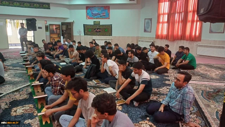 برگزاری مراسم محفل انس با قرآن به مناسبت شهادت خادمین ملت در دانشکده فنی و حرفه ای پسران ساوه(جراحی زاده) 2