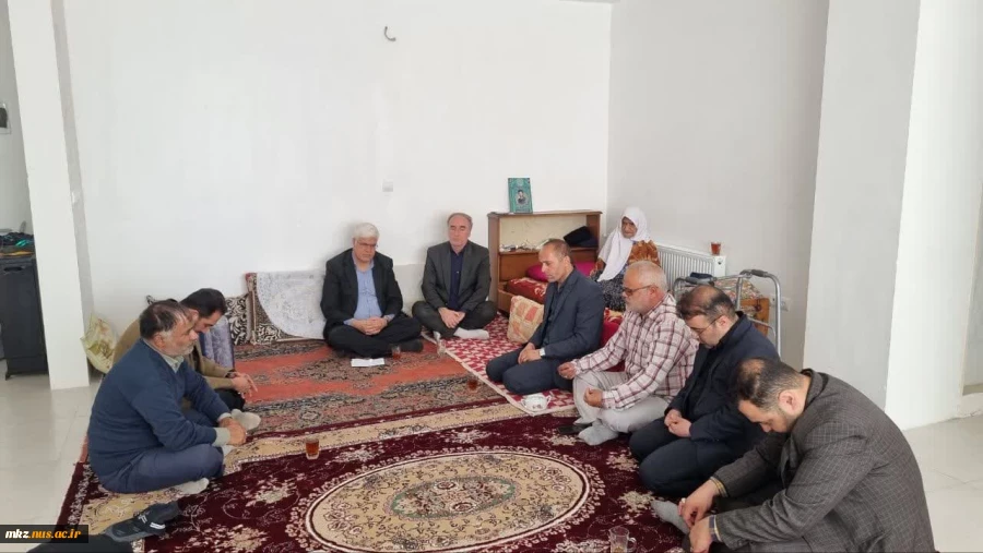 تجلیل دانشگاهیان از مادر صبور شهید والامقام "غلامحسین مرادی" 5